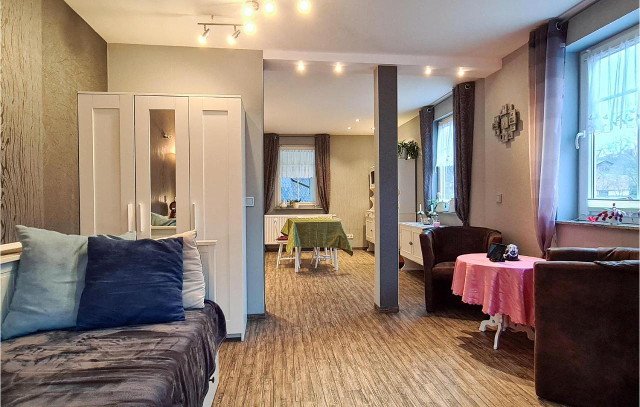 2 Bedroom Cozy Apartment In Suhl Dış mekan fotoğraf