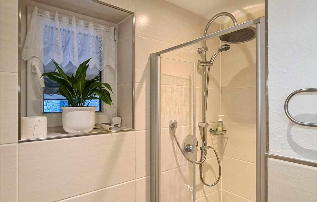 2 Bedroom Cozy Apartment In Suhl Dış mekan fotoğraf